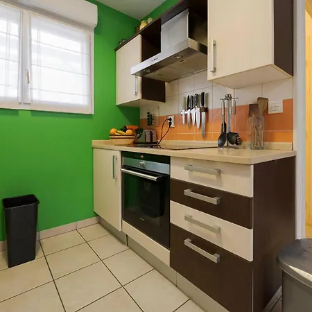 Del Empereur Apartman *